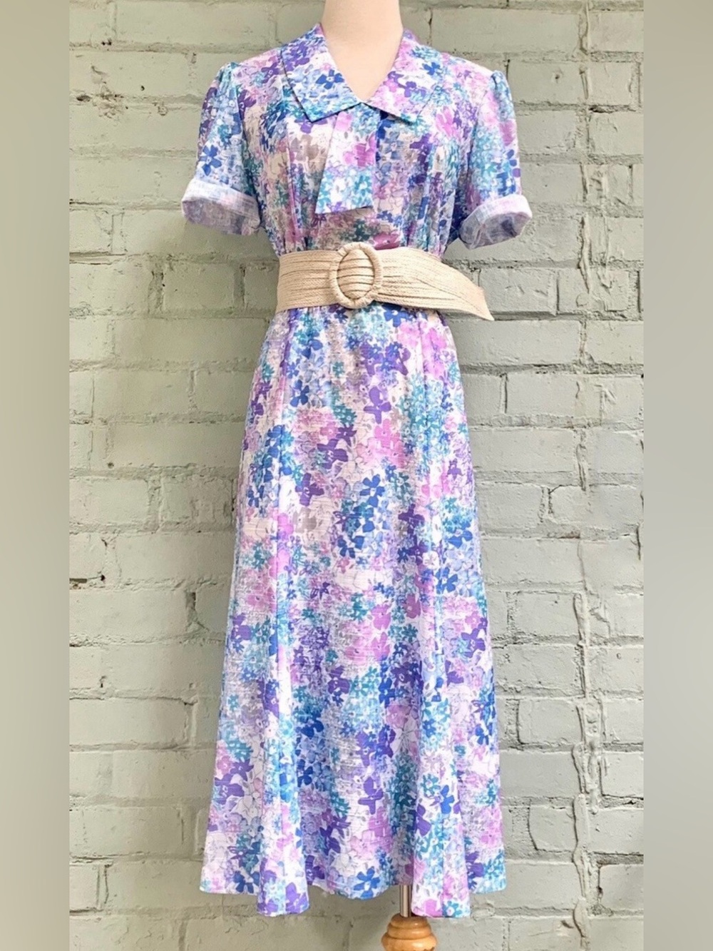 Vintage Floral Tie-Neck Midi Dress in Lavender and Blue